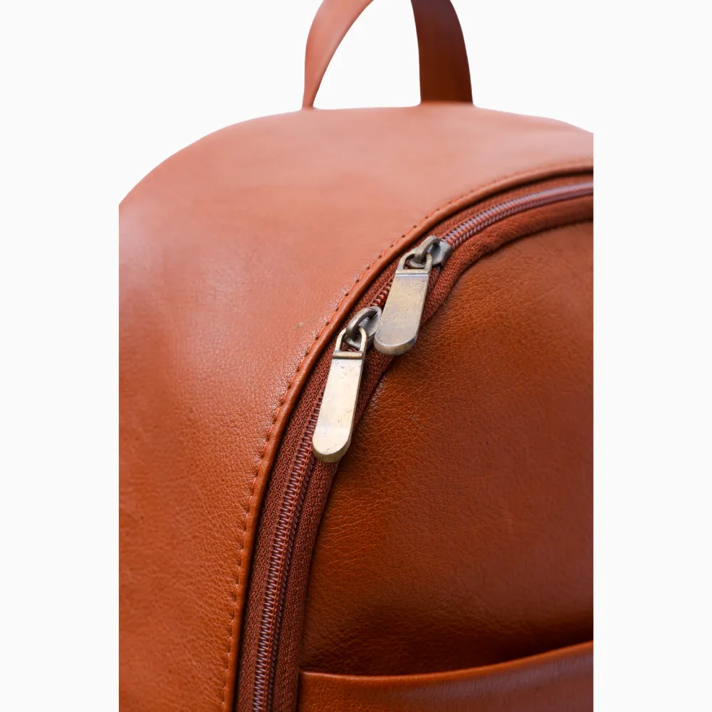 ﻿Brown Flex Leather Backpack