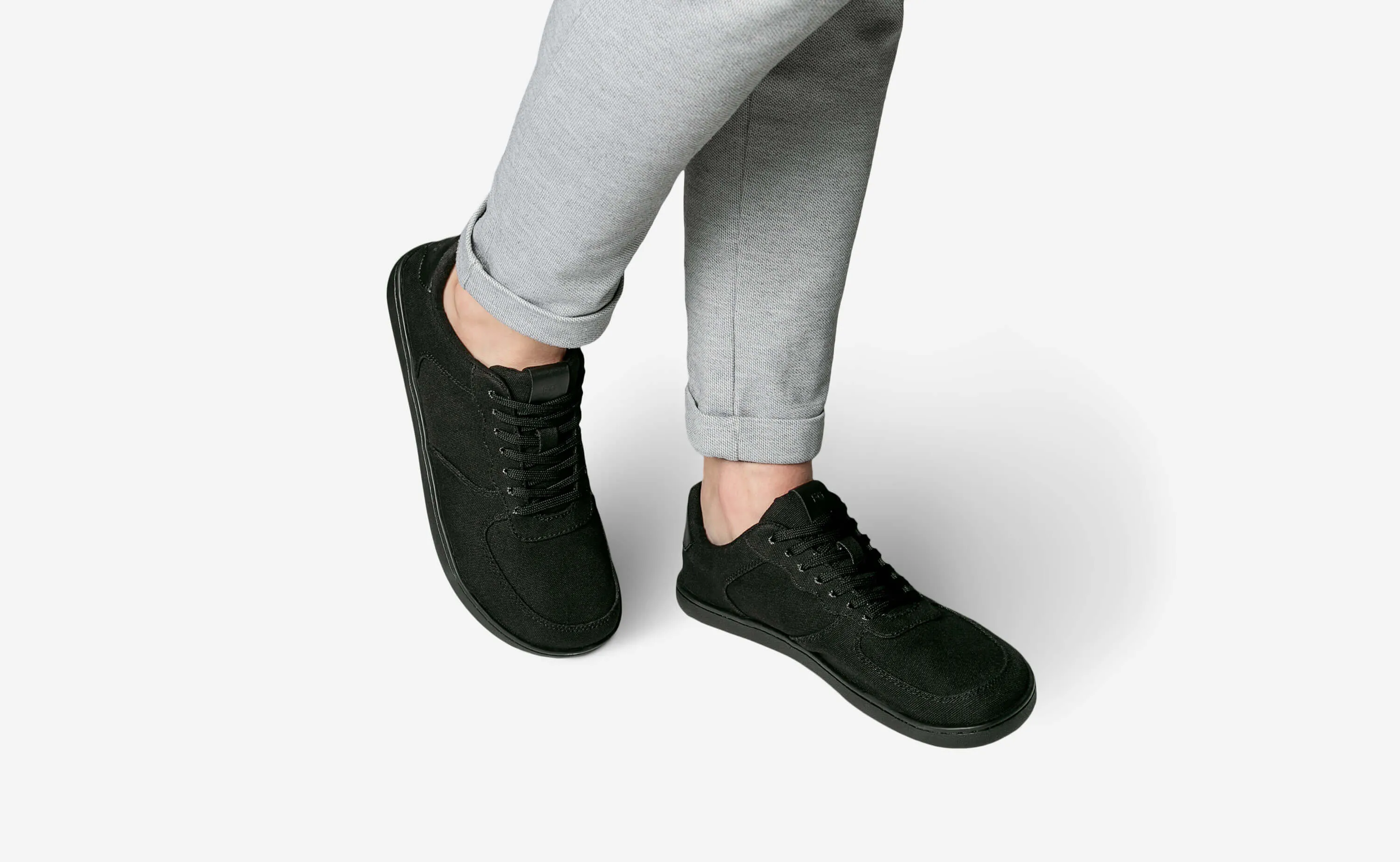 Courtside Canvas - All Black