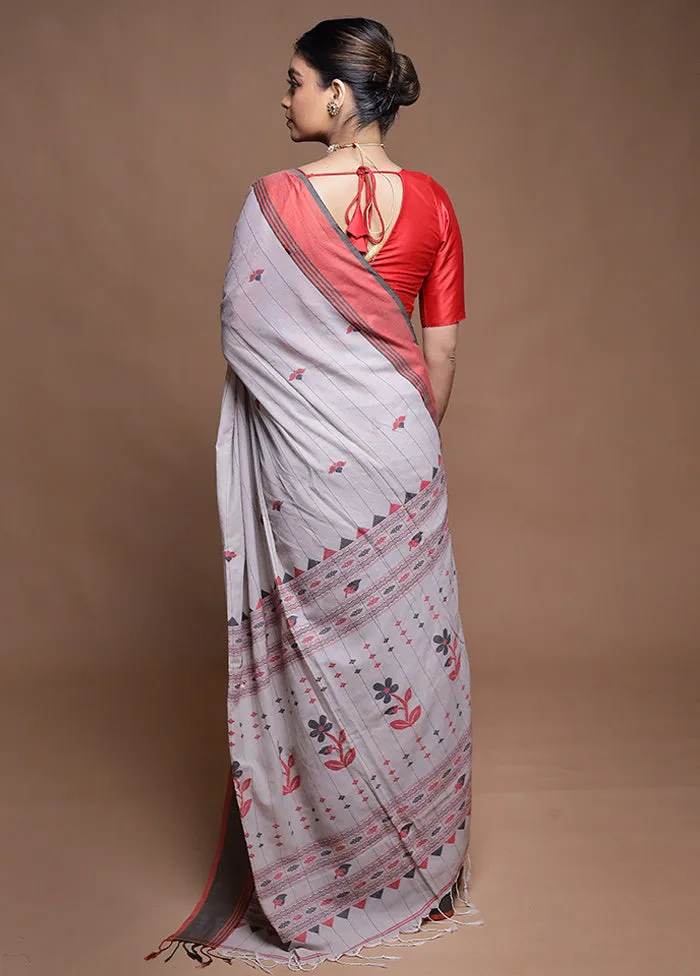 Cream Cotton Saree With Blouse Piece