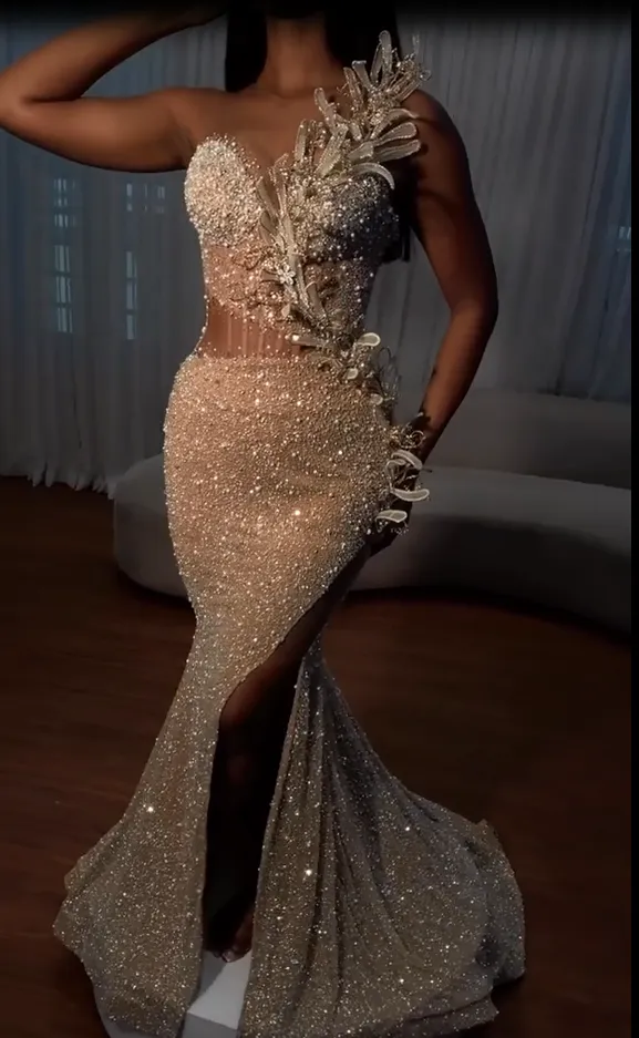 Crew Neck Sleeveless Glitter Sequins  Mermaid Prom Dresses With Slit