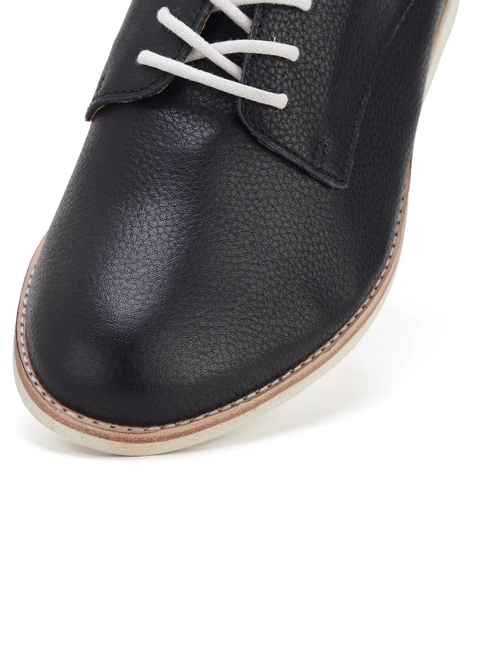 Derby Super Soft Black Tumble Shoes