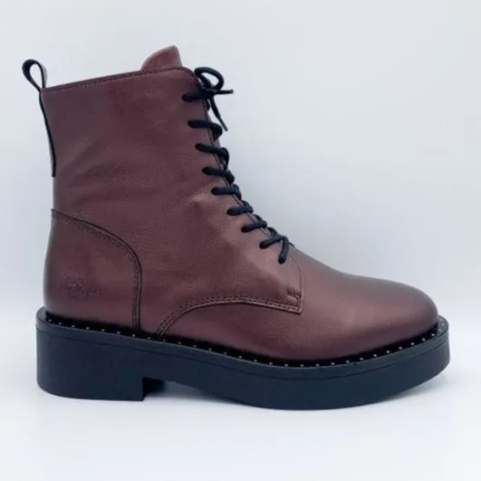 Friend Waterproof Lace Up Boot