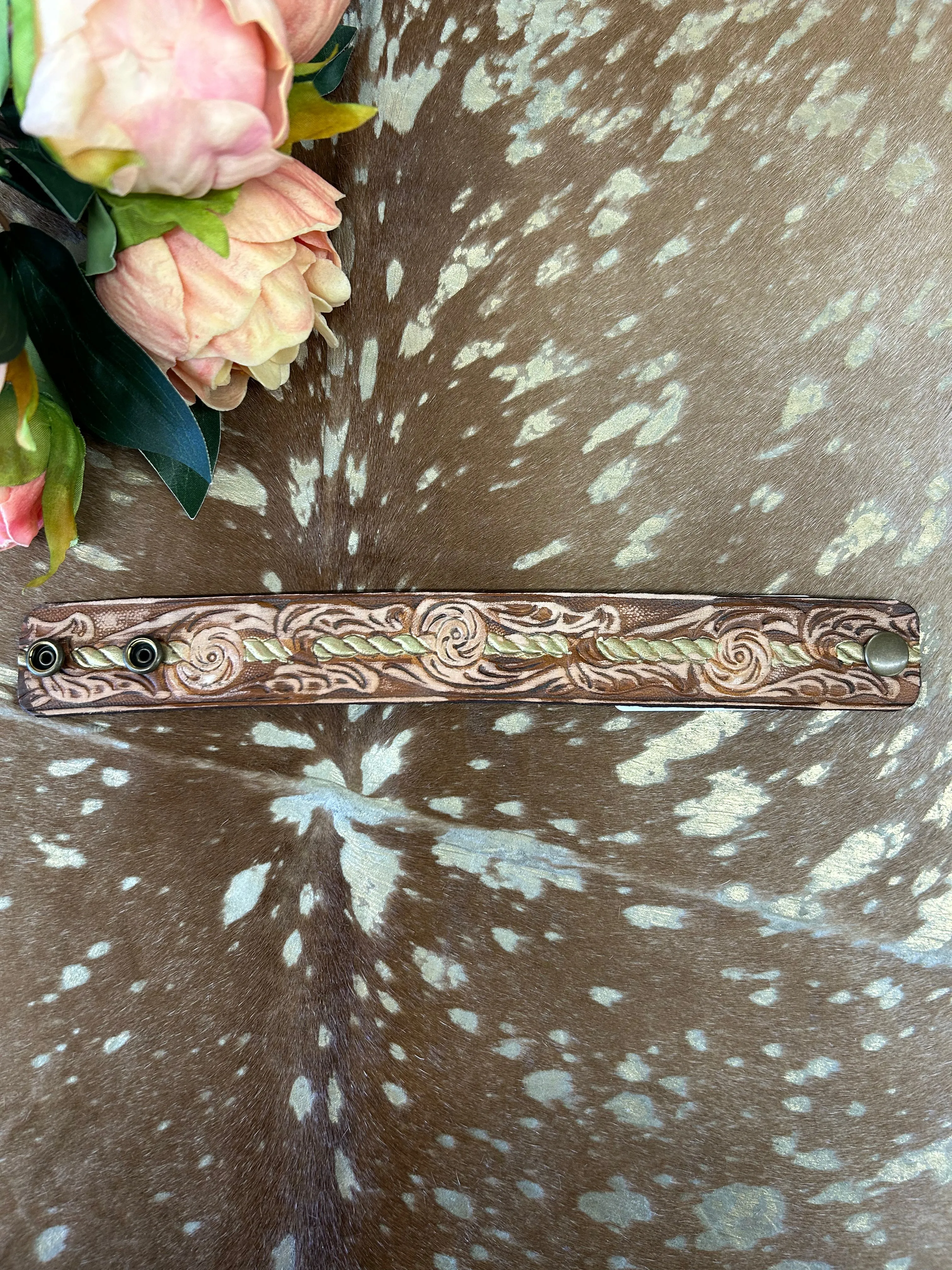 Hand Tooled Leather Strap Bracelet - Green & Tan Filigree