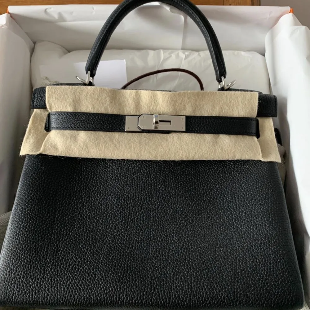 Hermès Kelly 28 Noir (Black) Togo Palladium Hardware PHW