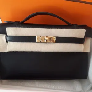 Hermès Kelly Pochette Noir (Black) Swift Gold Hardware GHW