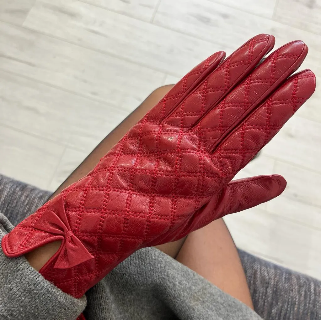 Ladies Leather Quilted Gloves - Red