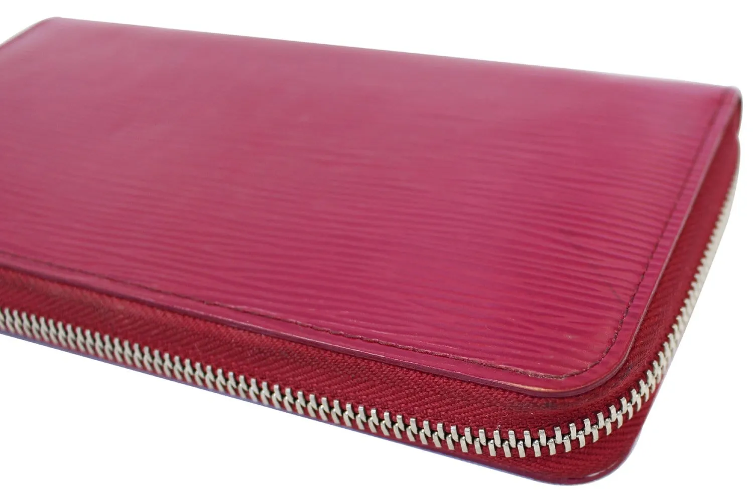 LOUIS VUITTON Epi Leather Fuchsia Zippy Wallet
