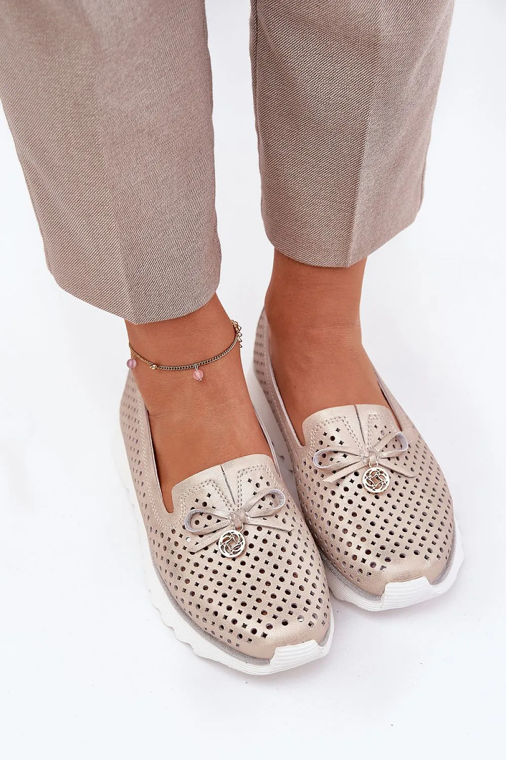 Low Shoes Step in style