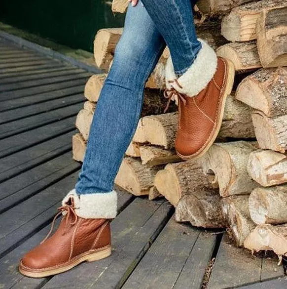 Margaretha | waterproof design with wool lining women's boots