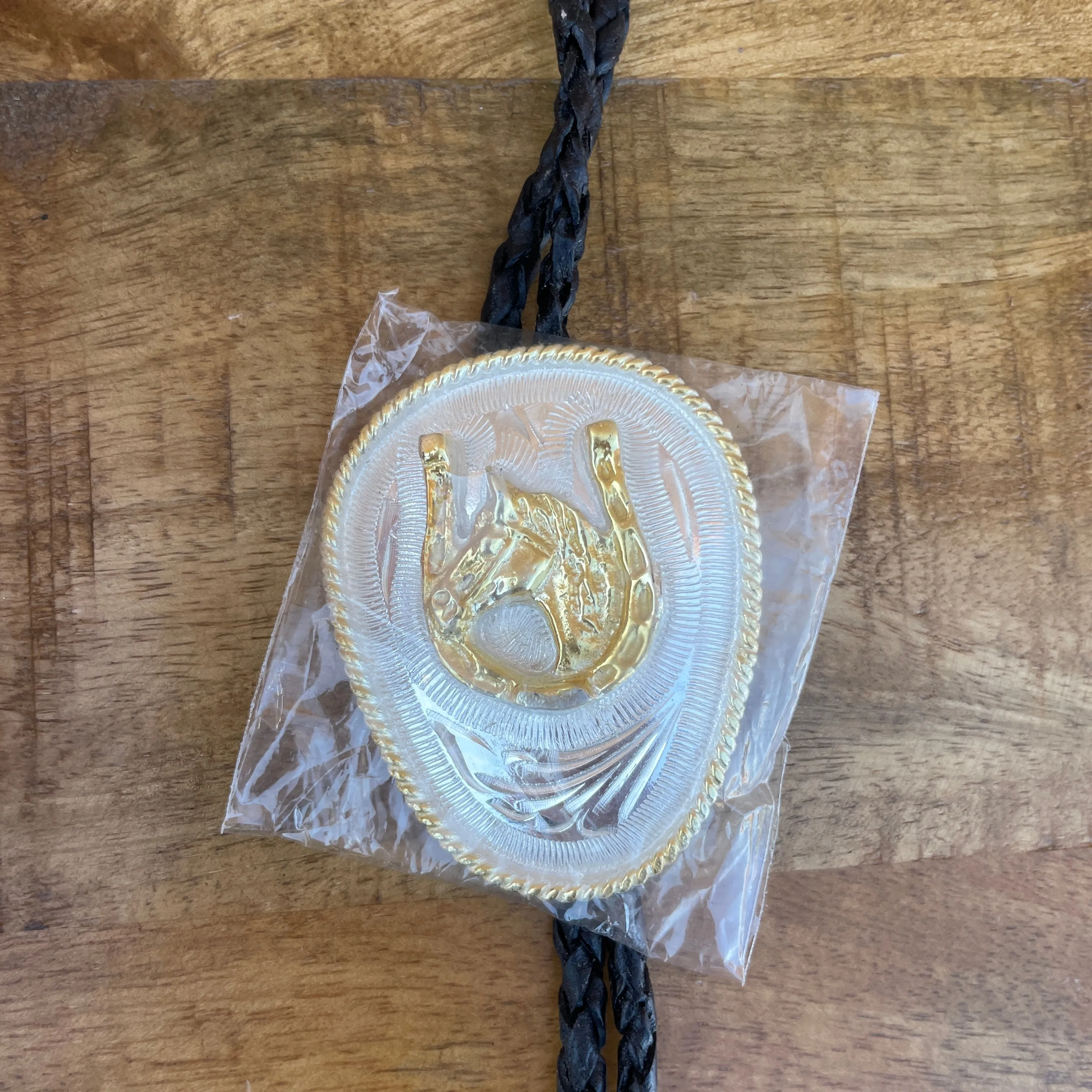 Men’s Horse/Horse Shoe Bolo Tie