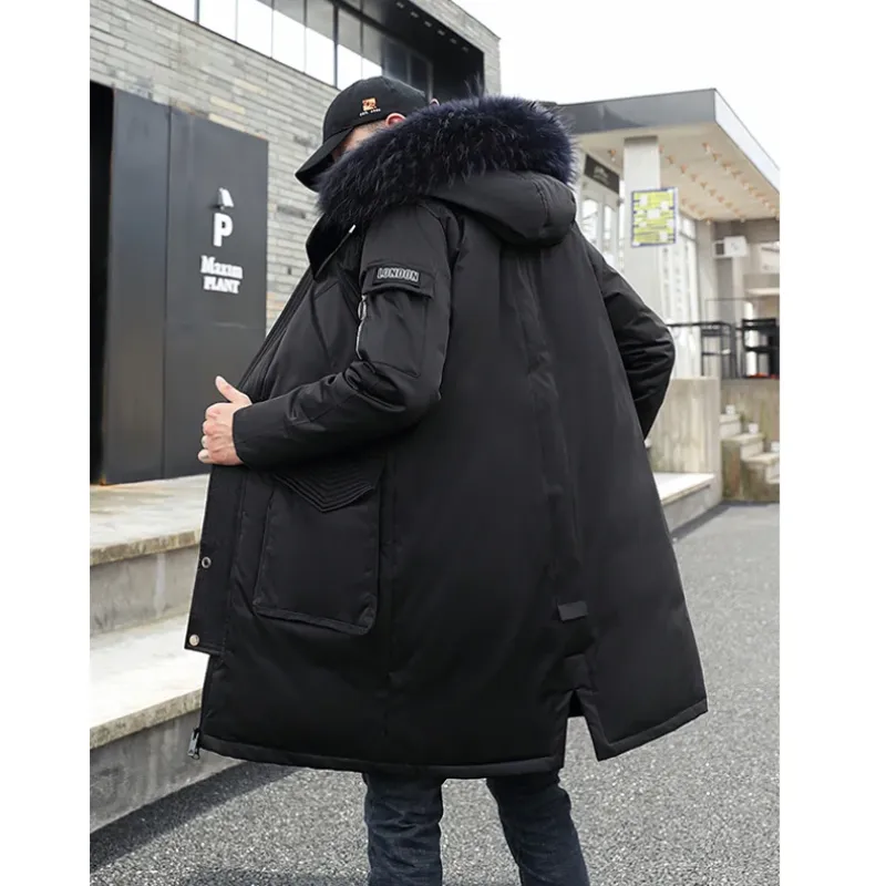 Men's parka winter jacket with detachable hood and practical pockets - Perfect for chilly days