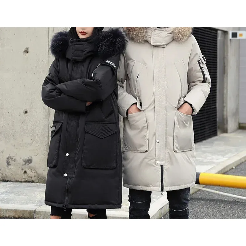Men's parka winter jacket with detachable hood and practical pockets - Perfect for chilly days