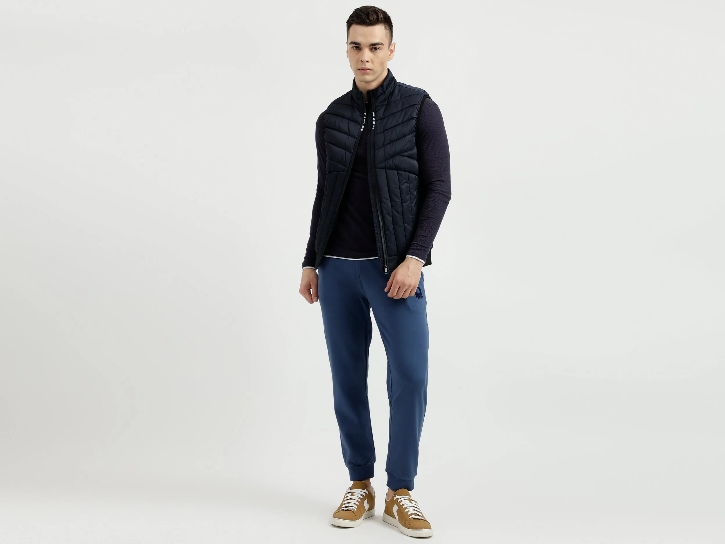 Men's Regular Fit Mock Neck Tech Fabric Quilted Jacket