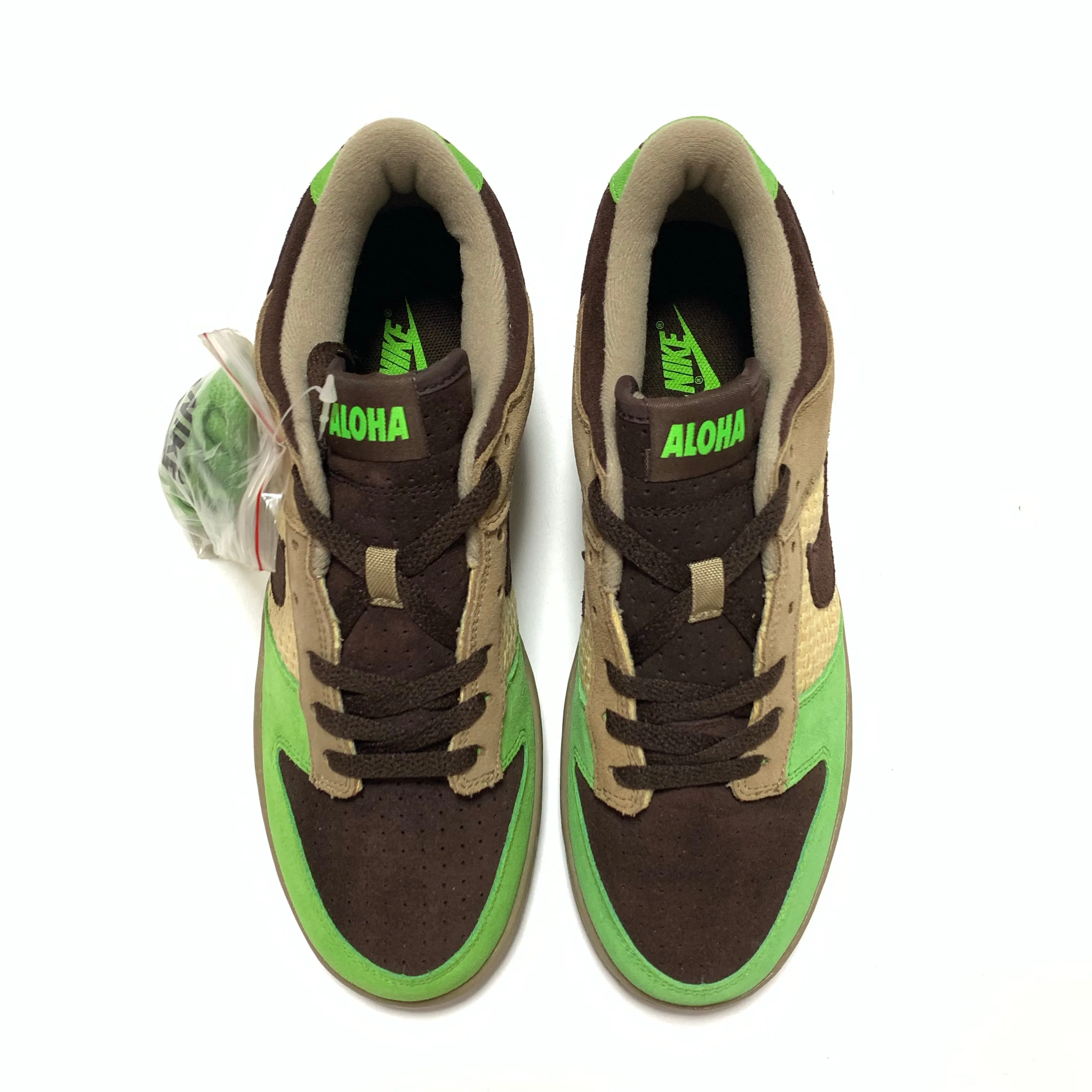 NIKE DUNK LOW KICKSHAWAII