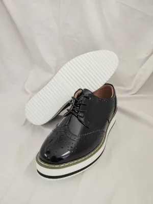 NWOB - DADAWEN Women's Black Platform Lace-Up Wingtips Square Toe Oxfords - Size: 40 (US 8)