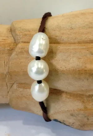 "Line Dance" Freshwater Pearl Bracelet