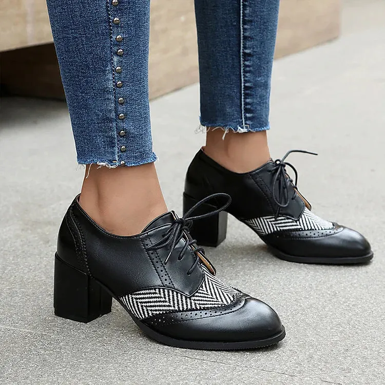Scarpe Oxford brogue casual con punta tonda, lacci e tacco spesso 