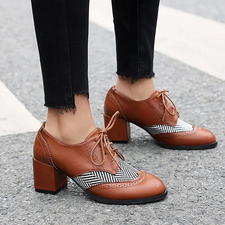 Scarpe Oxford brogue casual con punta tonda, lacci e tacco spesso 