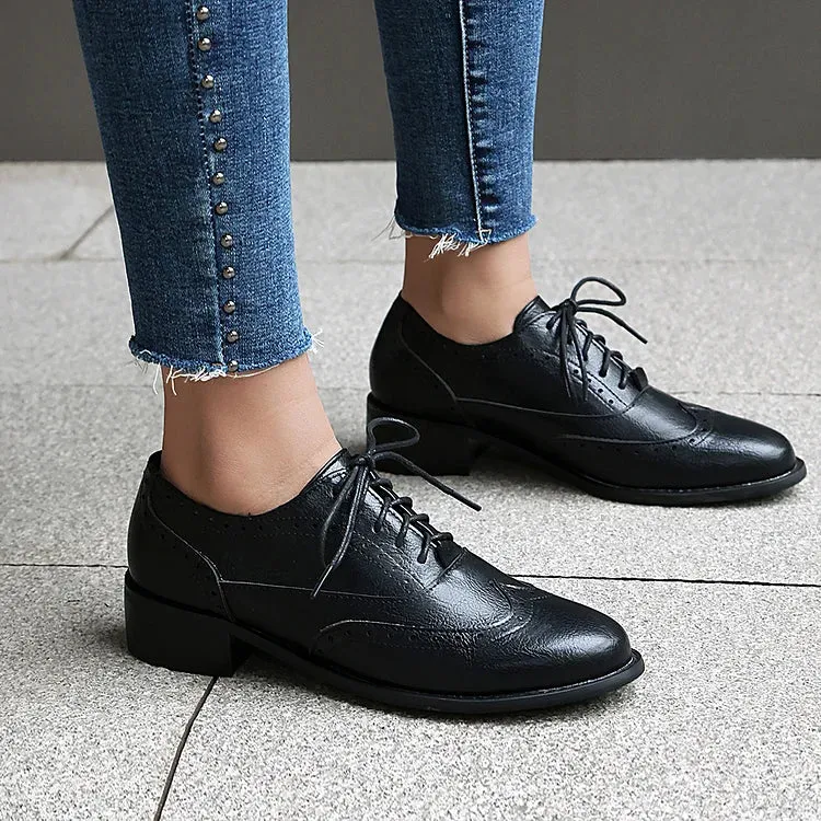 Scarpe Oxford Brogue con lacci e punta tonda e tacco basso a blocco, tinta unita, patchwork 
