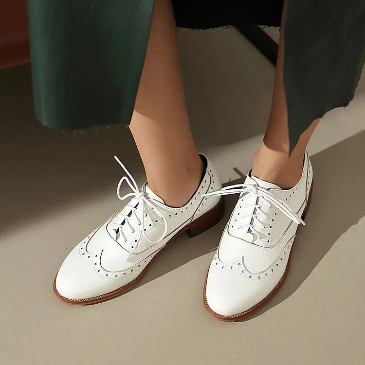 Scarpe Oxford Brogue con lacci e punta tonda e tacco basso a blocco, tinta unita, patchwork 