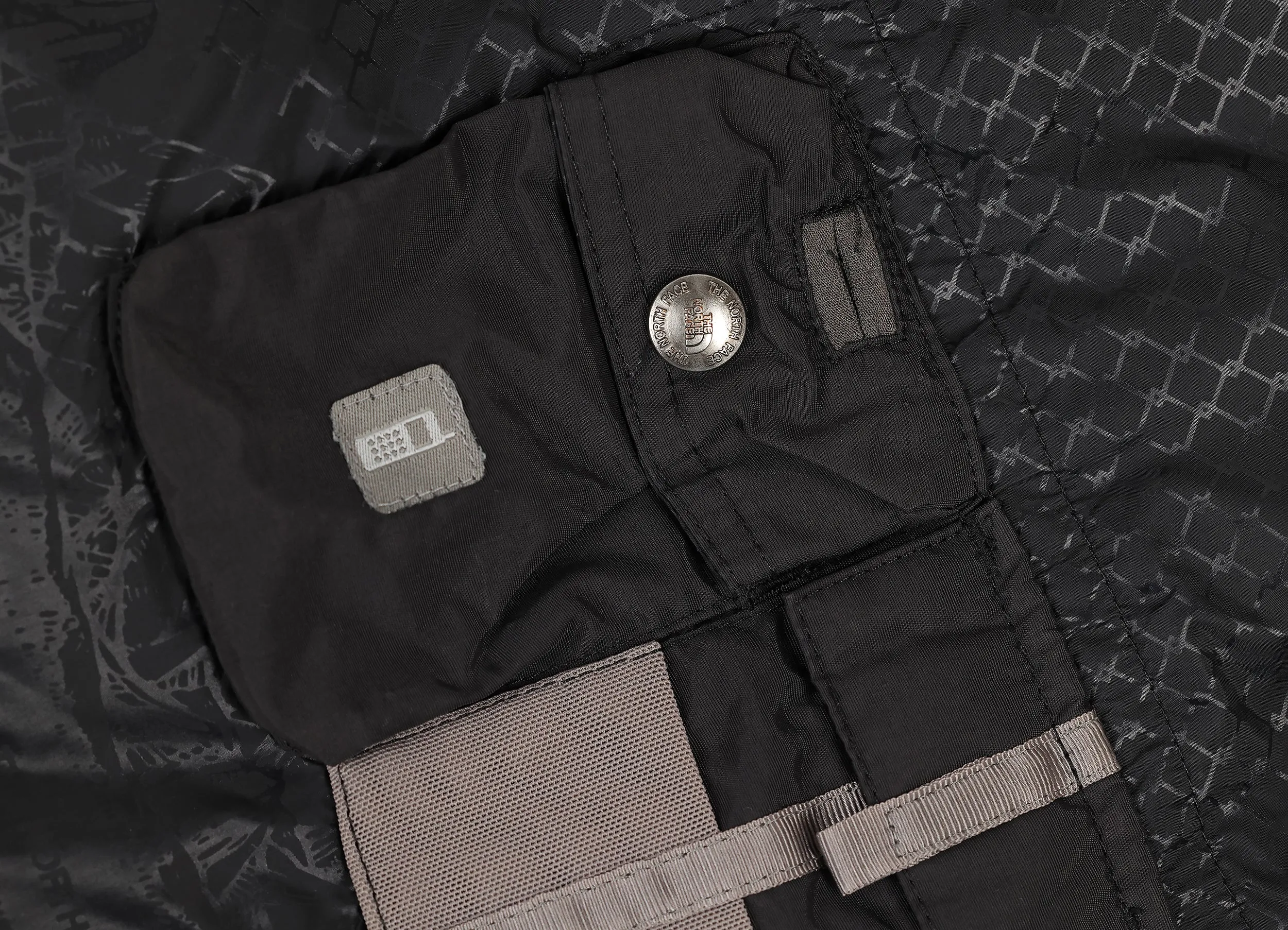 The North Face Cropped Hyvent Parka Jacket - Black - Womens M